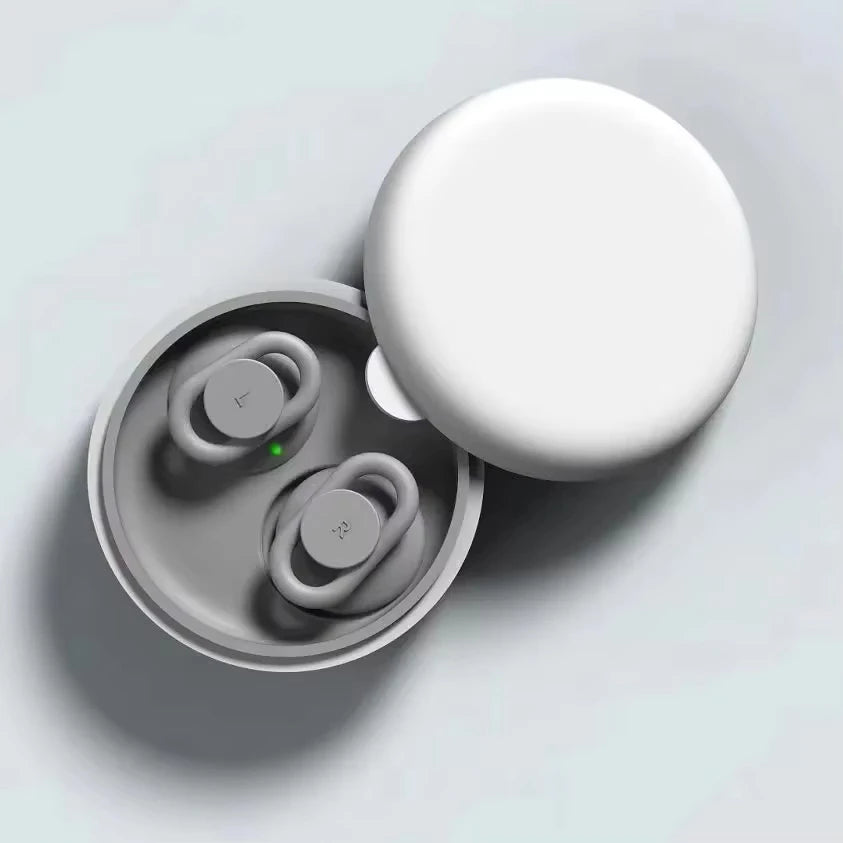 High-quality Wireless Headphones Charge Wirelessly